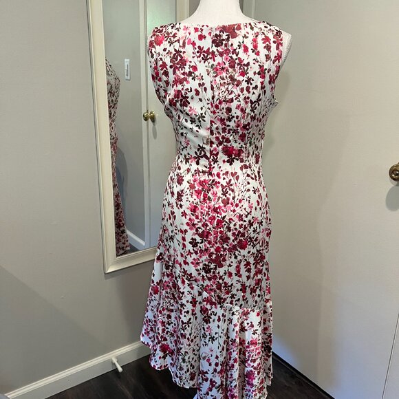 Taylor Floral Asymmetrical Sleeveless midi dress, Size 6 - Picture 12 of 16